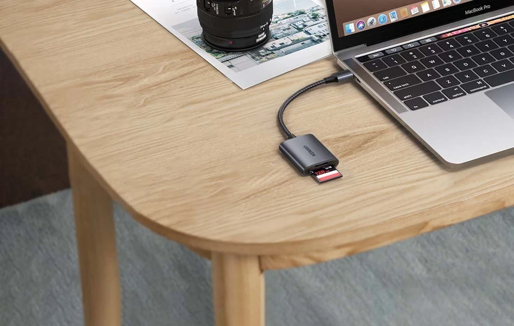 USB-C kortelių skaitytuvas, UGREEN CM401 (pilka)