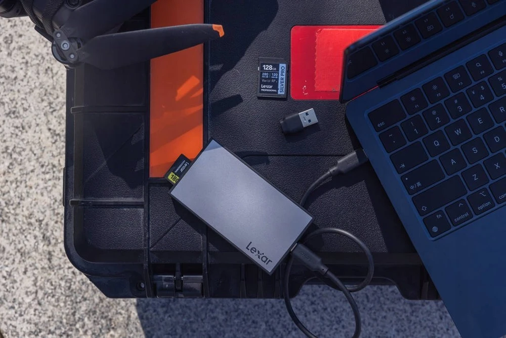 Skaitytuvas Lexar Lexar Professional Workflow USB 3.2 Gen2 skaitytuvas, UHS-I / UHS-II, palaiko SD / MicroSD