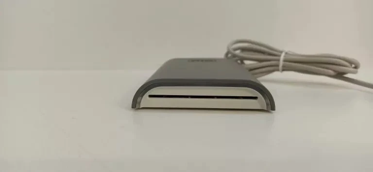 HID OMNIKEY 5422 13.56MHZ dvigubos sąsajos bekontaktis USB intelektualiųjų kortelių skaitytuvas, žemo dažnio, pilka