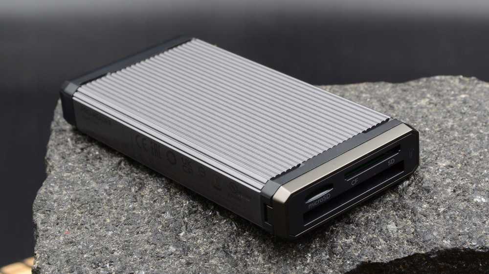 Atminties kortelė Western Digital SANDISK Professional PRO-READER kelių lizdų USB 3.2 Gen 2 didelio našumo kortelių skaitytuvas