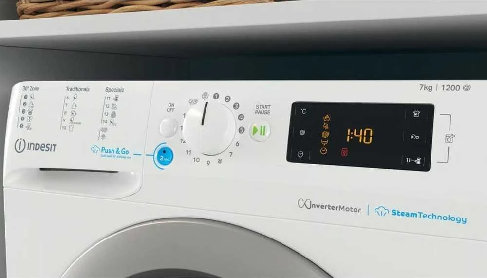 INDESIT | Skalbimo mašina | BWSE 71295X WSV EU | Energy efficiency class B | Front loading | Skalbimo talpa 7kg | 1200 RPM | Gylis 43.5 cm | Plotis 59.5 cm | Ekranas | Large digit | Baltas