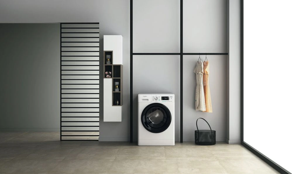 Skalbimo mašina Whirlpool FFB8258BVPL