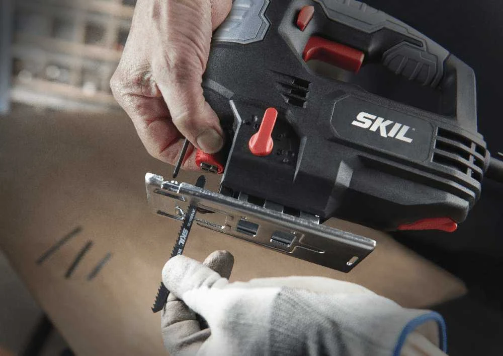 Skil SKI siaurapjūklis 4390 AA 710W + 1 BLADE