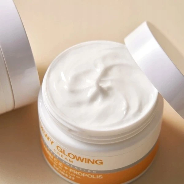 Skin627 „Dewy Glow“ drėkinamasis ir skaistinantis veido kremas 50 g