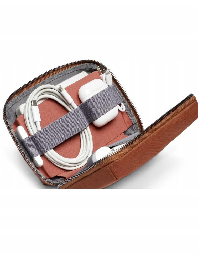 Skrzynkazdrewna „Bellroy Tech Kit Compact“ – mobiliųjų priedų organizatorius (bronzos spalvos)