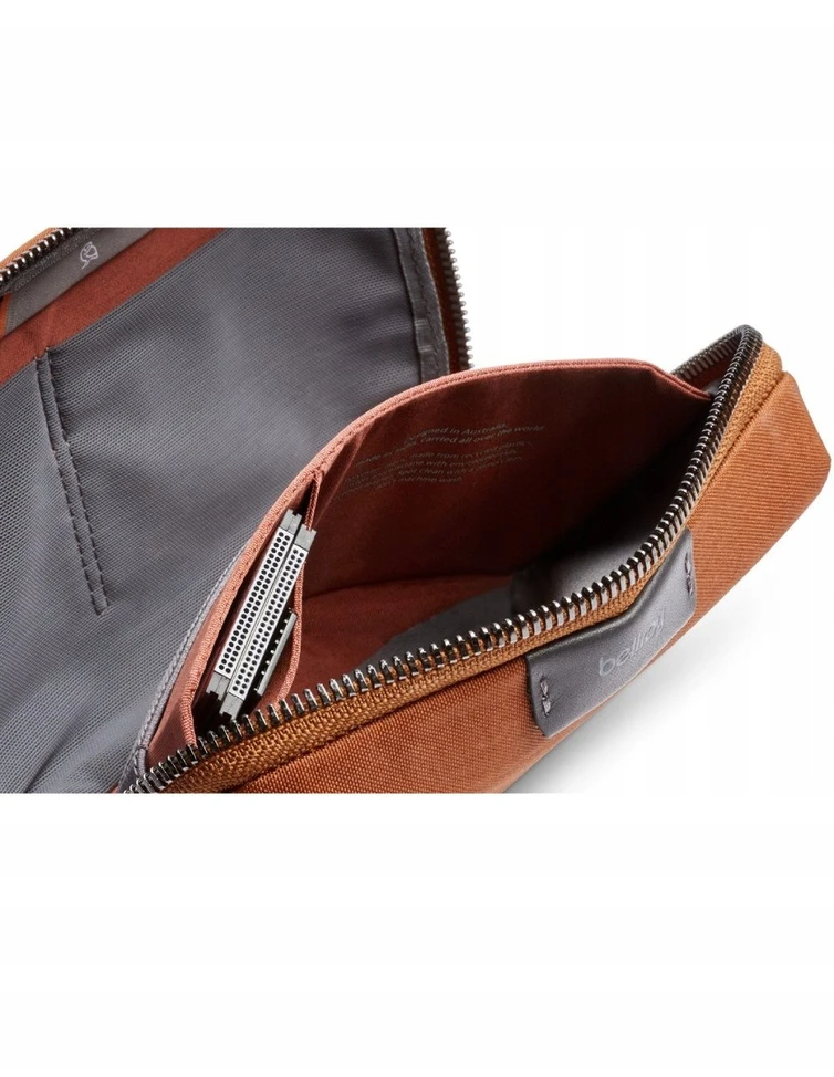 Skrzynkazdrewna „Bellroy Tech Kit Compact“ – mobiliųjų priedų organizatorius (bronzos spalvos)