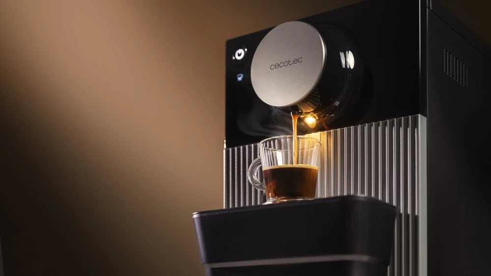 Cecotec superautomatinis kavos aparatas Cremmaet Cube 1350 W, 19 bar, integruotas malūnėlis