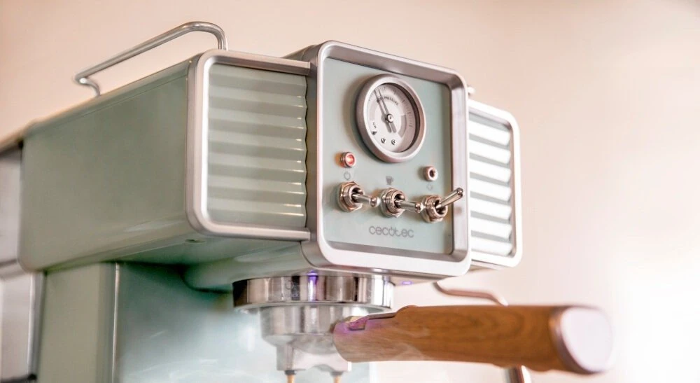 Kavos aparatas CECOTEC Power Espresso 20 tradicinė šviesiai mėlyna
