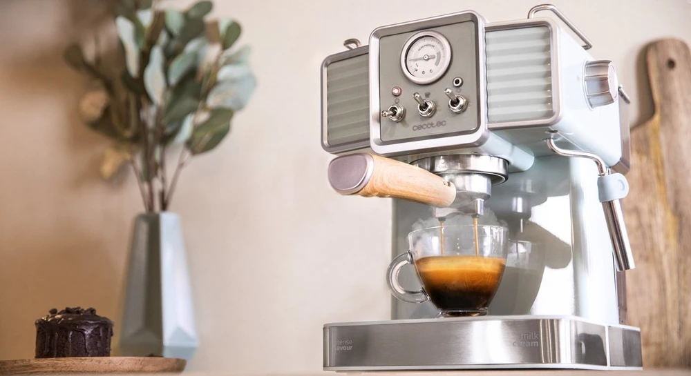 Kavos aparatas CECOTEC Power Espresso 20 tradicinė šviesiai mėlyna