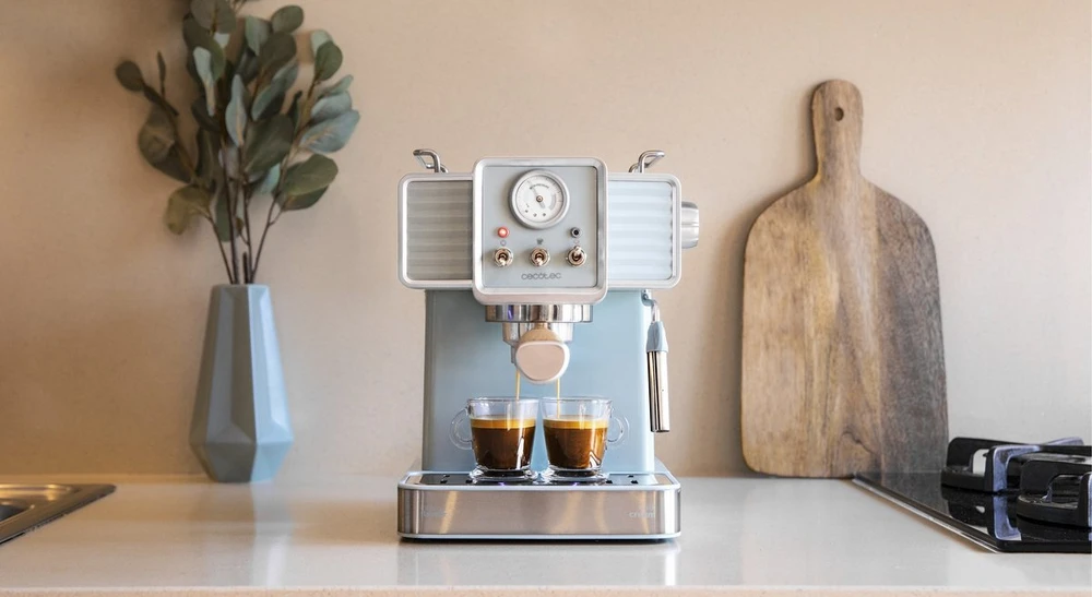 Kavos aparatas CECOTEC Power Espresso 20 tradicinė šviesiai mėlyna