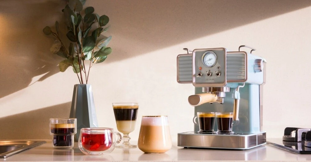Kavos aparatas CECOTEC Power Espresso 20 tradicinė šviesiai mėlyna
