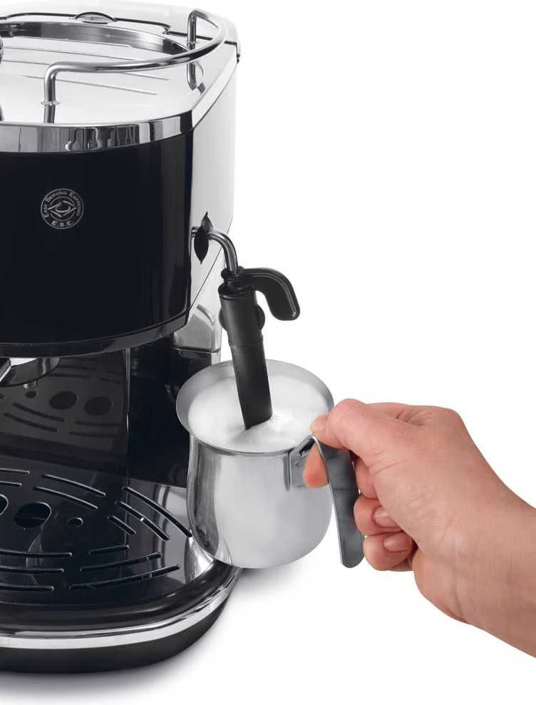 Delonghi Kavos aparatas EC0311BK, Juodas