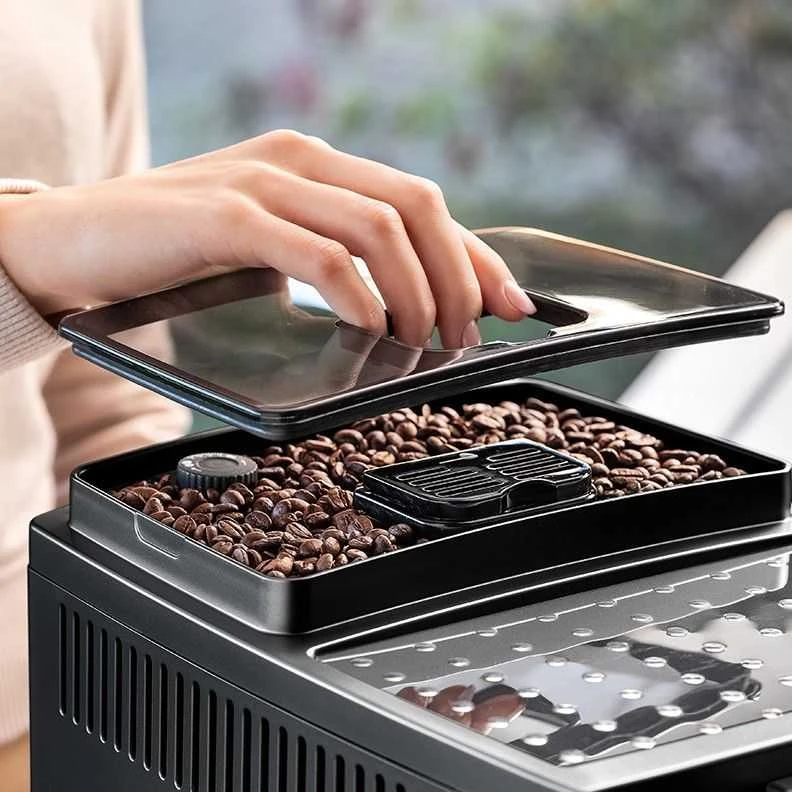 Kavos aparatas Delonghi MAGNIFICA S ECAM 21.117.B