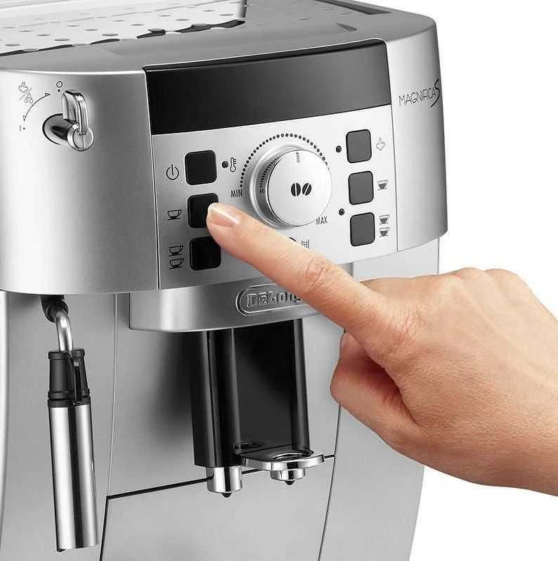 Kavos aparatas DeLonghi ECAM22.110.SB