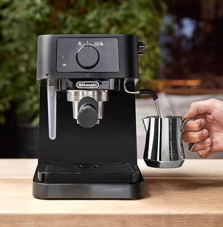 Kavos aparatas DeLonghi EC235.BK