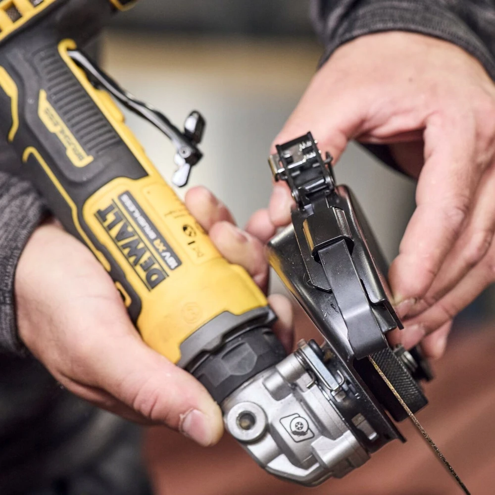 DEWALT KAMPINIS ŠLIFUOKLIS 125mm 18V DCG404NT BL TSTAK
