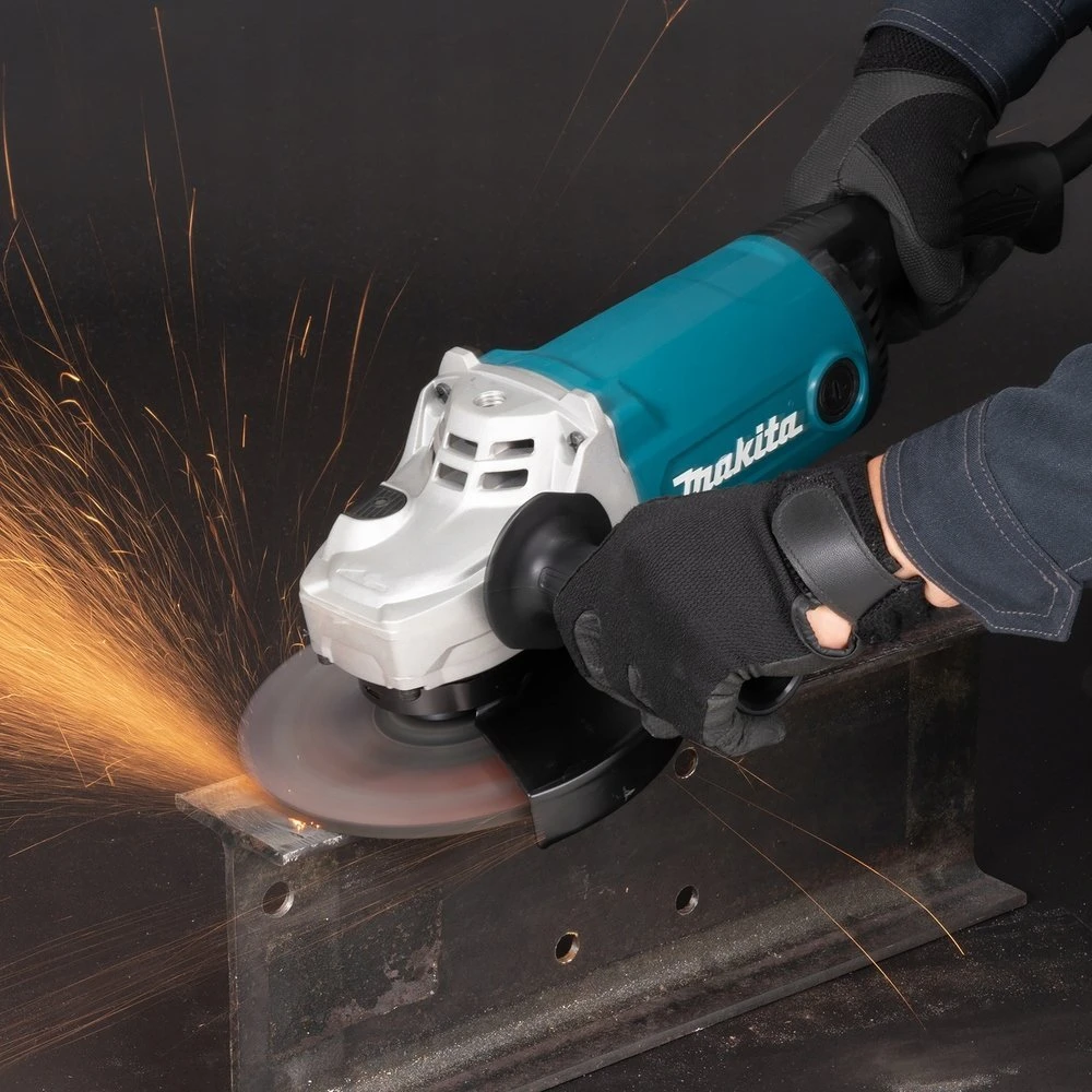MAKITA KAMPINIS ŠLIFUOKLIS 180mm/2200W GA7090N