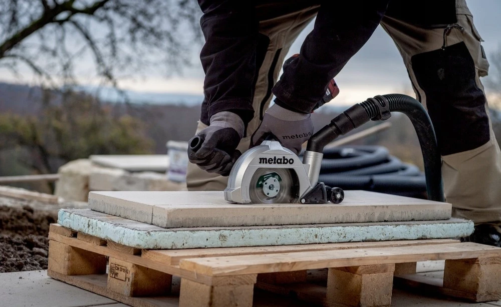 Kampinis šlifuoklis Metabo WB 18 LTX BL 15-125 Quick; 18 V; 125 mm (be akumuliatoriaus ir pakrovėjo)