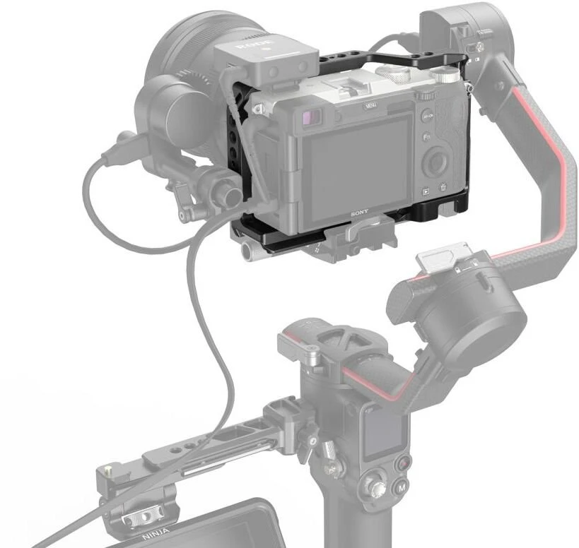 Kamera – SmallRig 3081 korpusas Sony A7C, Arca Swiss, keli sriegiai