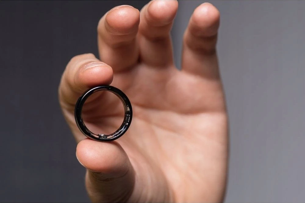 OEM Smart Ring R11M - išmanusis plieno žiedas su įkrovimo dėžute, 8 dydis (18,1 mm), juodas
