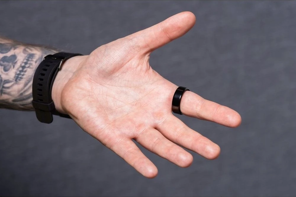 OEM Smart Ring R11M - išmanusis plieno žiedas su įkrovimo dėžute, 8 dydis (18,1 mm), juodas