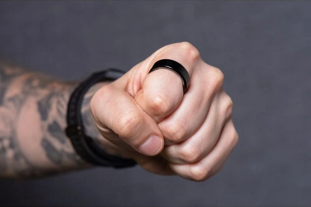 OEM Smart Ring R11M - išmanusis plieno žiedas su įkrovimo dėžute, 8 dydis (18,1 mm), juodas