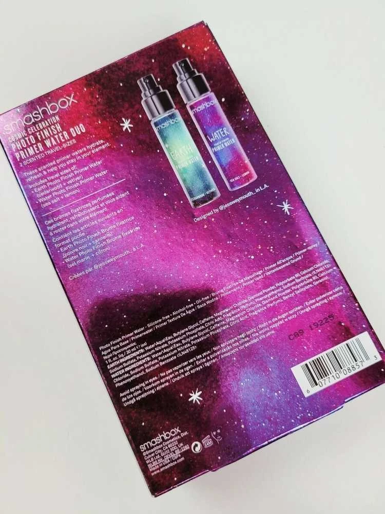 Dviejų spalvų rinkinys, „Smashbox“, „Cosmic Celebration Earth“ – „Vanduo“, skystas makiažo pagrindas, 2 vnt., 30 ml