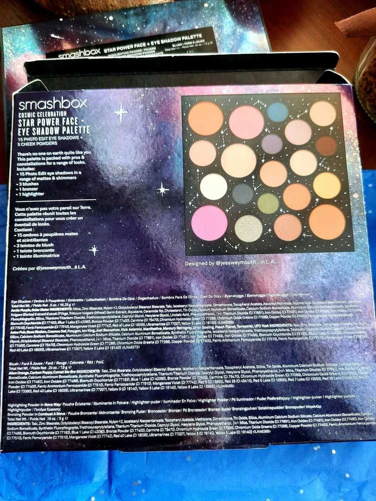 „Smashbox Cosmic Celebration“ gaivios spalvos ir blizgesio veido paletė 7,5 g