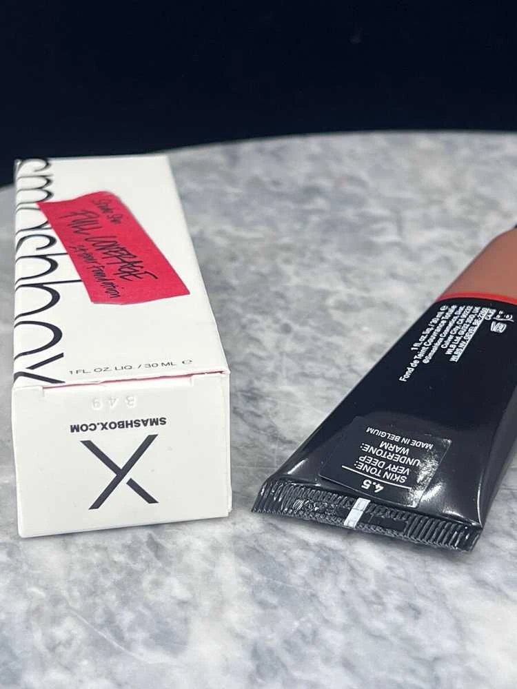„Smashbox Studio Skin High Cover“ skystas makiažo pagrindas „Very Deep Warm“, 30 ml