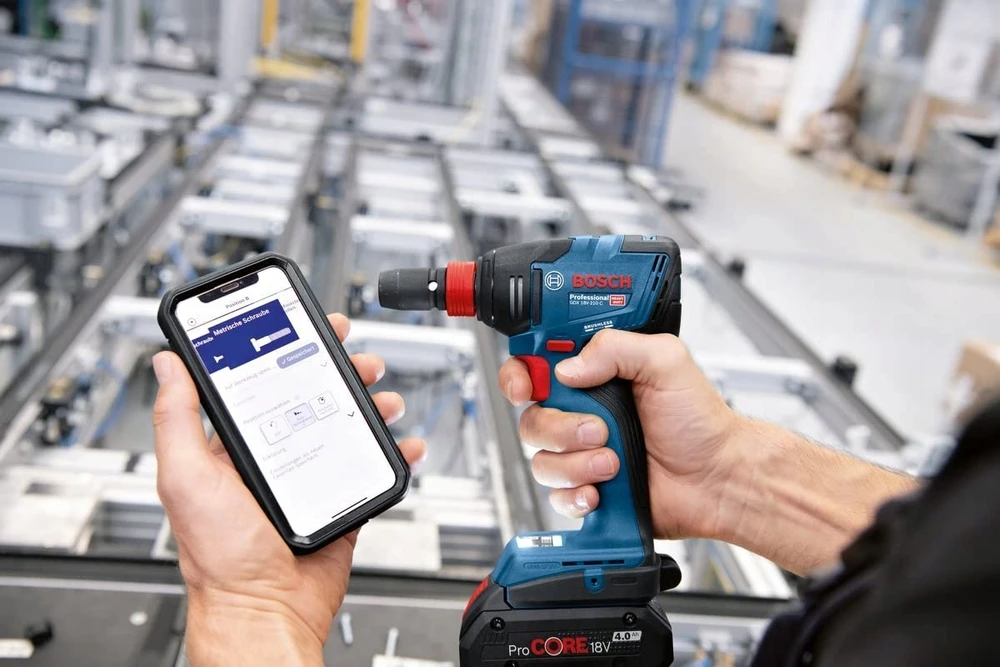 Bosch GDX 18V-210 C, 2x5.0 Ah; GAL 18V-40, LB