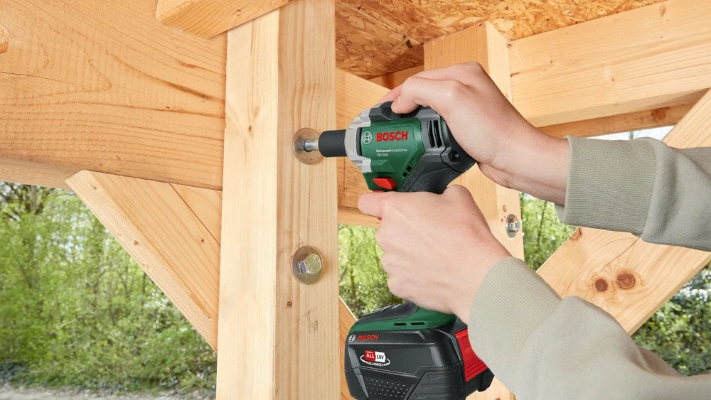 Bosch UniversalImpactDrive18V- -350 Ak.smūg.sukt.be akumuliatoriaus ir kroviklio