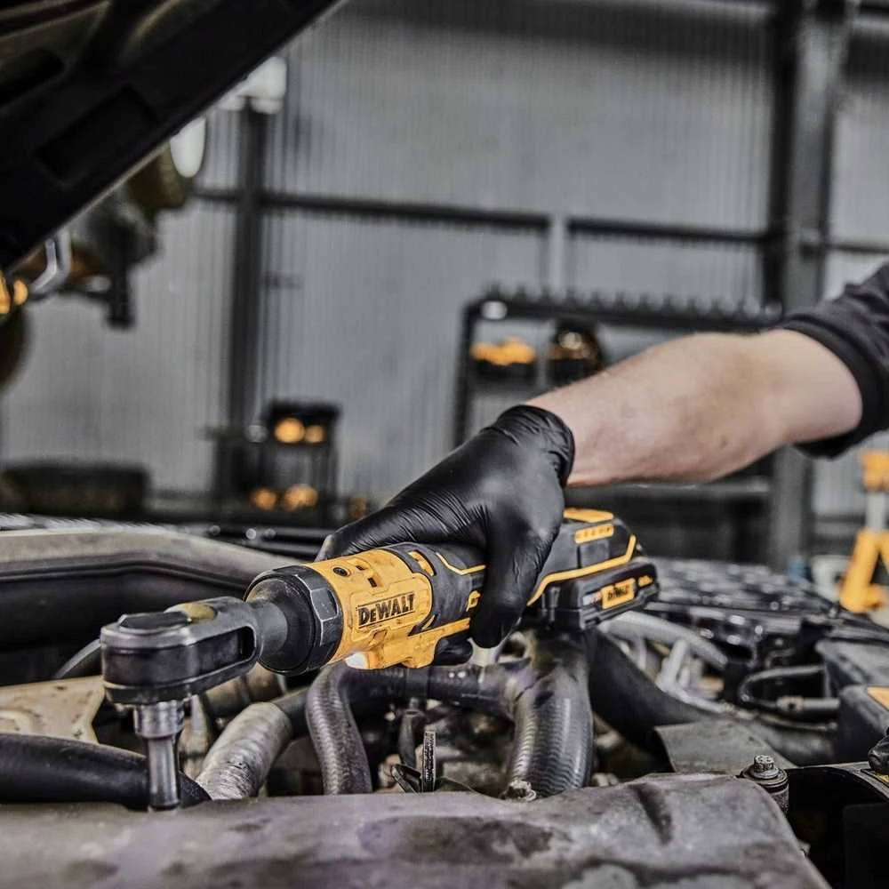 Akumuliatorinė terkšlė DeWalt DCF512N-XJ; 95 Nm; 1/2''; 18 V (Be akumuliatoriaus ir pakrovėjo)