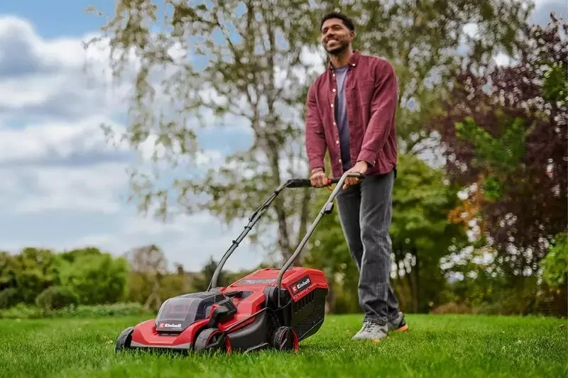 EINHELL AKUMULIATORINĖ VEJAPJOVĖ GE-CM 18/32 C Li BL-SOLO