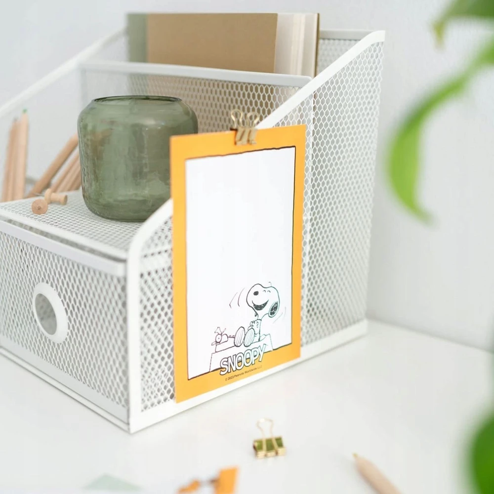 Snoopy - A6 formato lipnus užrašų sąsiuvinis iš „Lazy Days“ kolekcijos