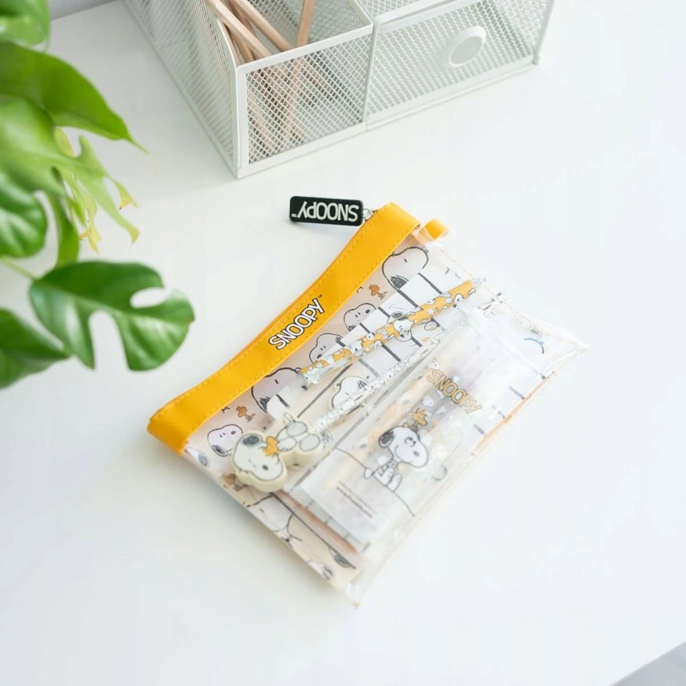 Snoopy - 15 dalių mokyklinių reikmenų rinkinys