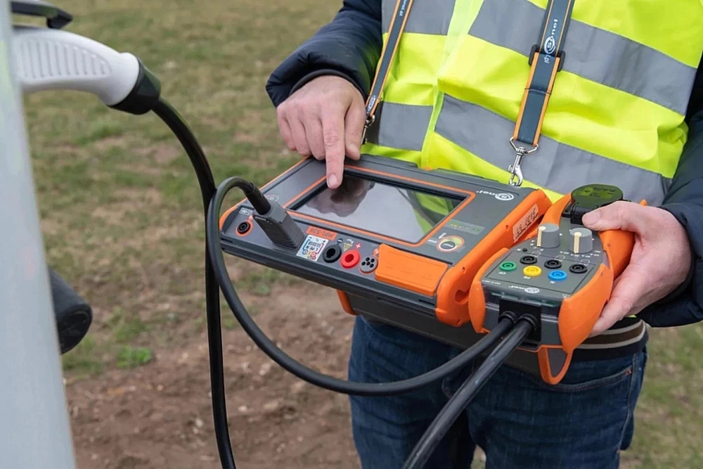 Sonel įrankių rinkinys MPI-536 WMPLMPI536 elektros instaliacijos parametrų matuoklis su KT-256F WMGBKT256F terminio vaizdo kamera