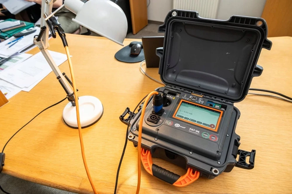 Sonel Elektrinės įrangos saugos matuoklis PAT-96 WMPLPAT96