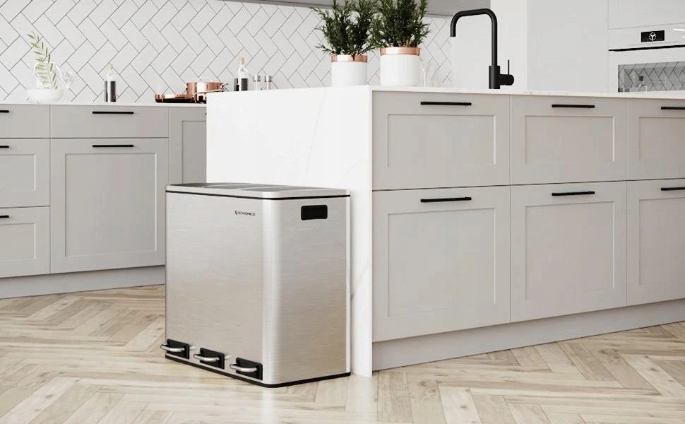SONGMICS virtuvinė šiukšliadėžė su pedalu, 3 x 18 l, 3 skyriai, B07GJLDR31