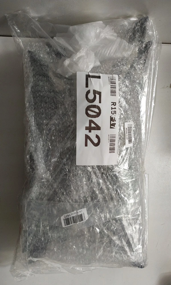 Songmics Klevo pakaba 20 vienetų juoda