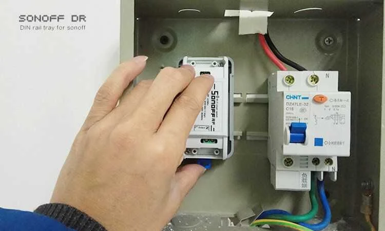 Sonoff Basic R2 1-kanalo išmani relė valdoma WiFi - 230VAC 2200W