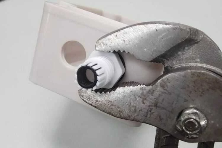 Sonoff Basic R2 1-kanalo išmani relė valdoma WiFi - 230VAC 2200W
