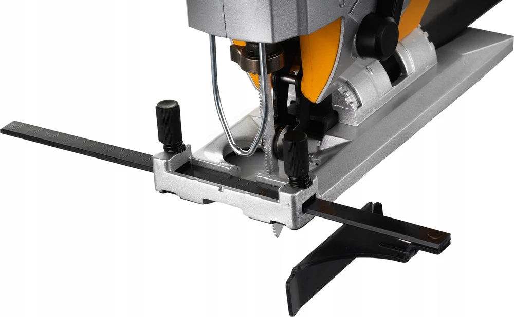 Akumuliatorinis siaurapjūklis JCB 18JS-2XB-E; 18 V; 1x2,0 Ah akum.