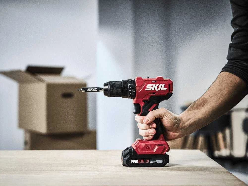 Grąžtas Carruzzo Smūginis suktuvas-gręžtuvas Skil 3021RC; 20 V; 1x2,0 Ah akum.