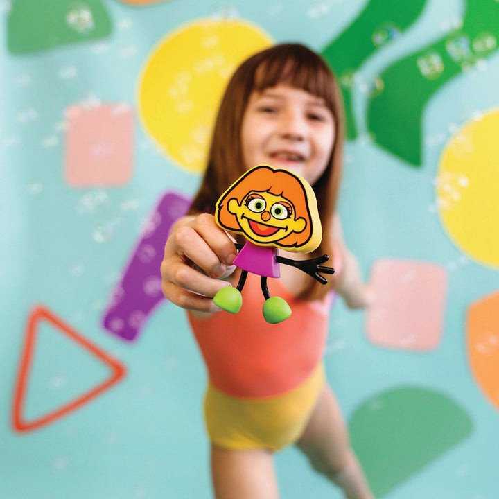 Soxo Glo Pals, Maudymosi figūrėlė Julia – rinkinys su dviem sensorinėmis kaladėlėmis, šviečiančiomis vandenyje