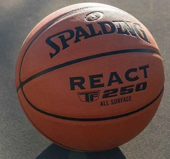 Spalding React TF-250 76801Z krepšinio kamuolys
