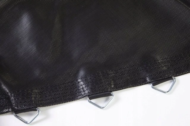 Batuto kilimėlis su metalinėmis tvirtinimo detalėmis