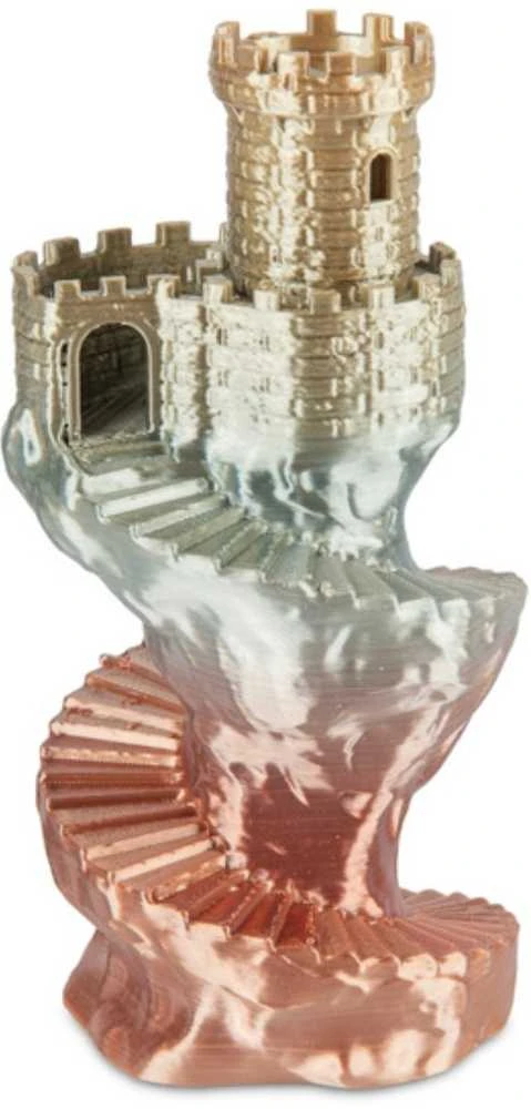3D atspausdintas pilies modelis iš vaivorykštinio PLA