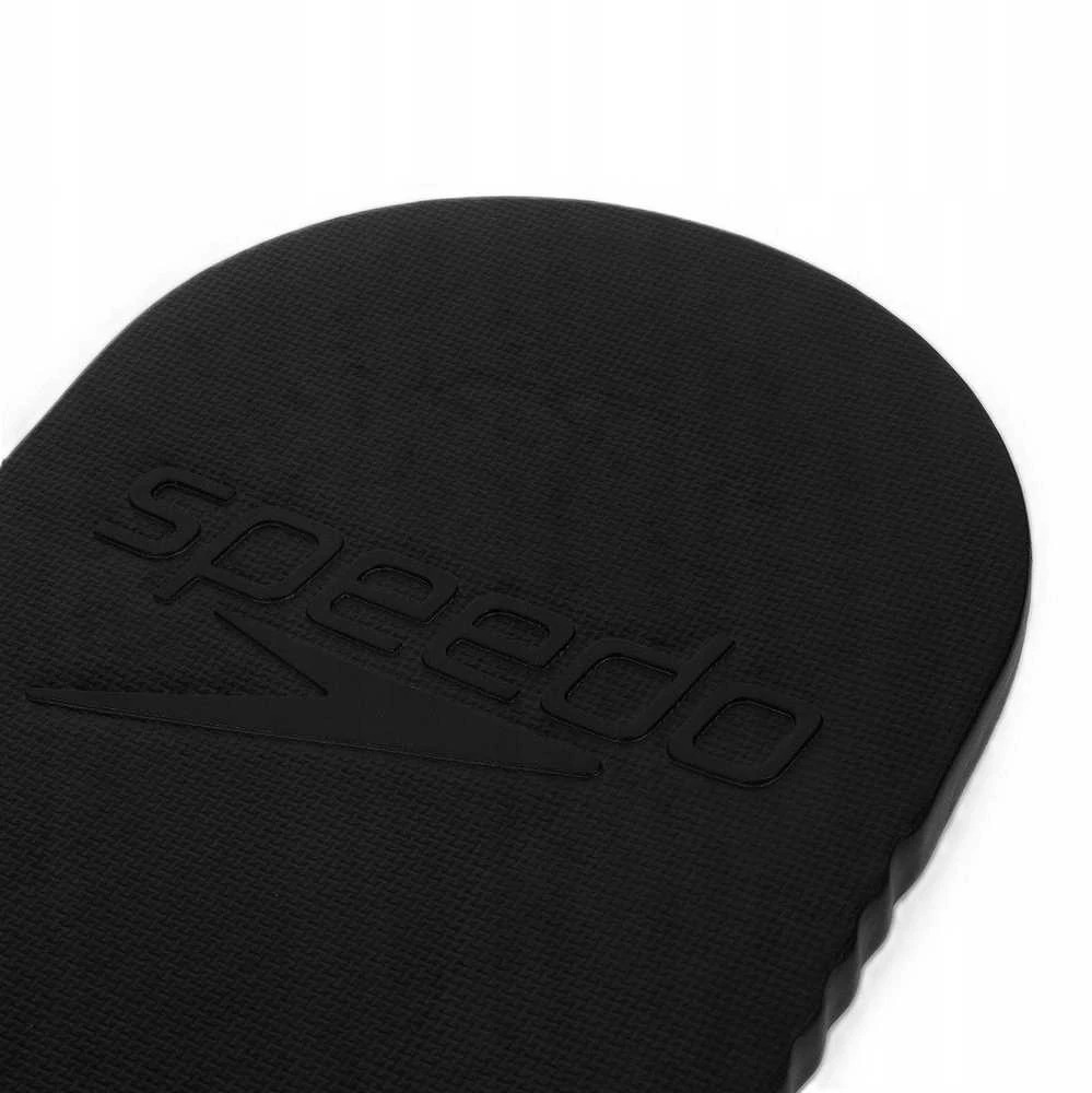 Juoda Speedo plaukimo lenta su logotipu