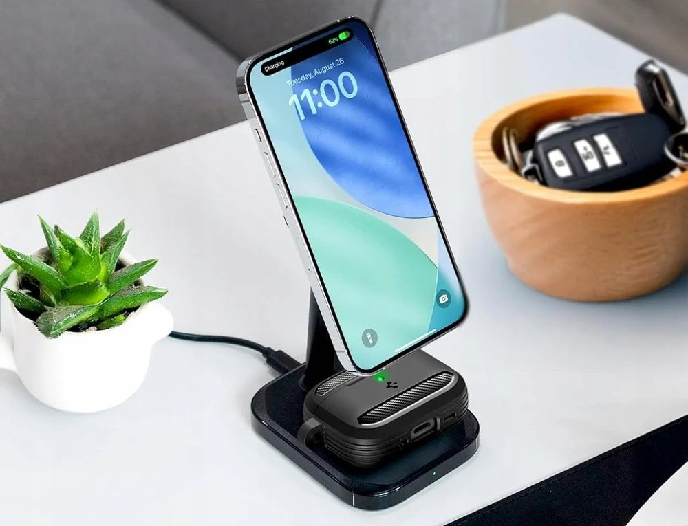 Spigen Rugged Armor dėklas skirtas AirPods Pro 3 – Matte juodos spalvos
