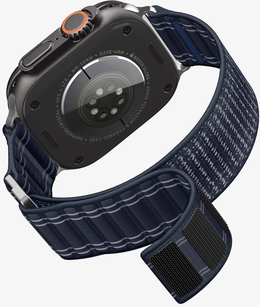 „Spigen Fabric Band“ apyrankė su lipdukais ir kilpelėmis, tamsiai mėlyna - „Apple Watch 49mm/46mm/45mm/44mm“